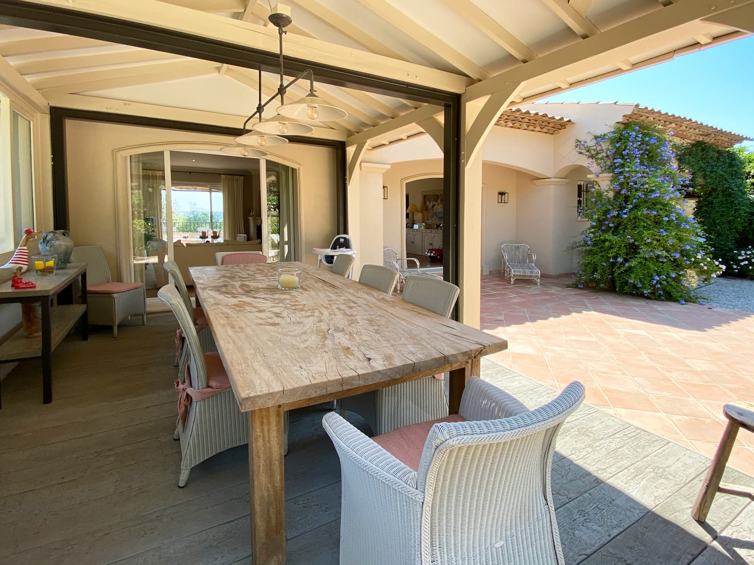 Meerblick, Pool und ruhig gelegen: Villa mit 4 Schlafzimmern