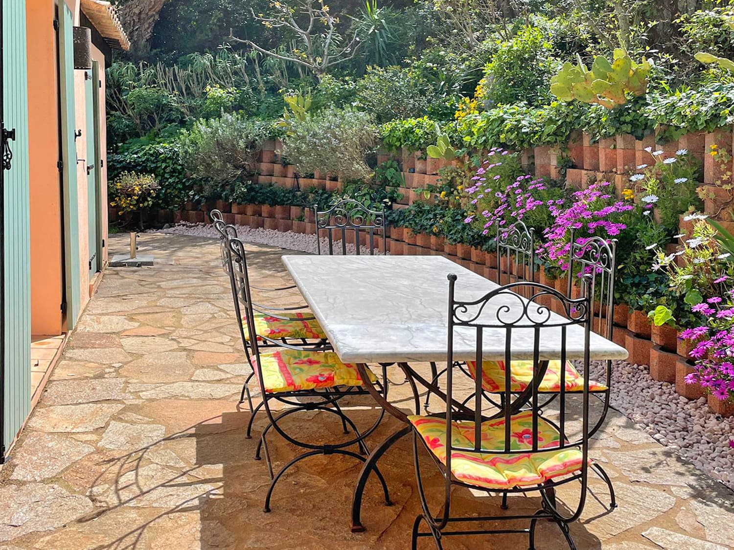 Nice villa in a quiet area, swimming pool